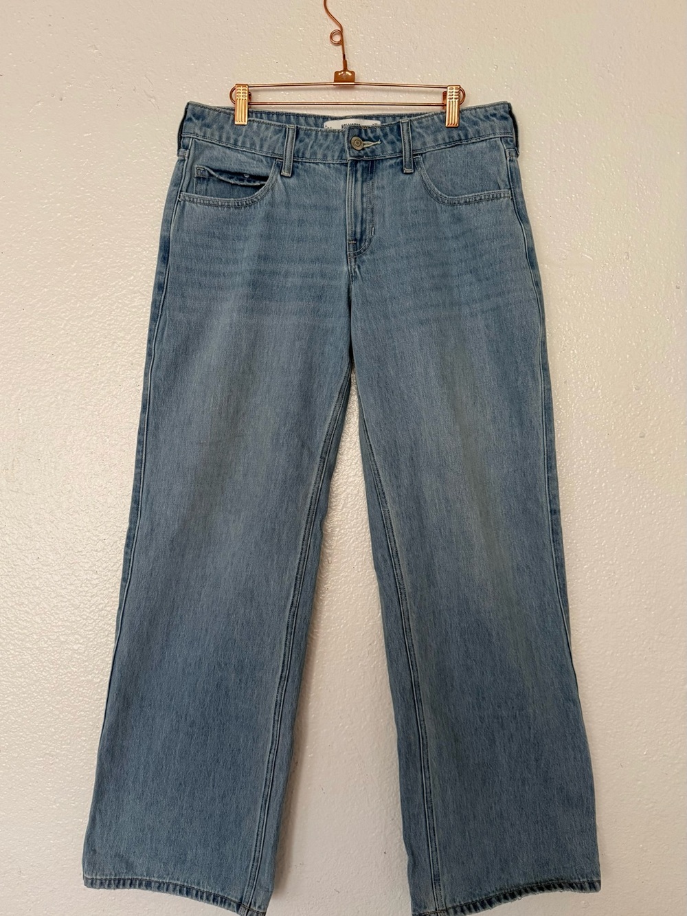 Hollister low-Rise Baggy Jeans women’s size 6L  blue